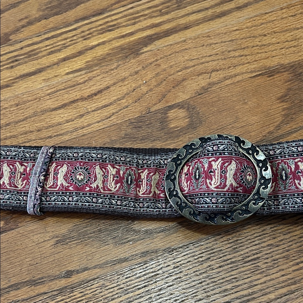 Derin Bohemian Style Belt with Tapestry Design and Ornate Buckle - Picture 9 of 9